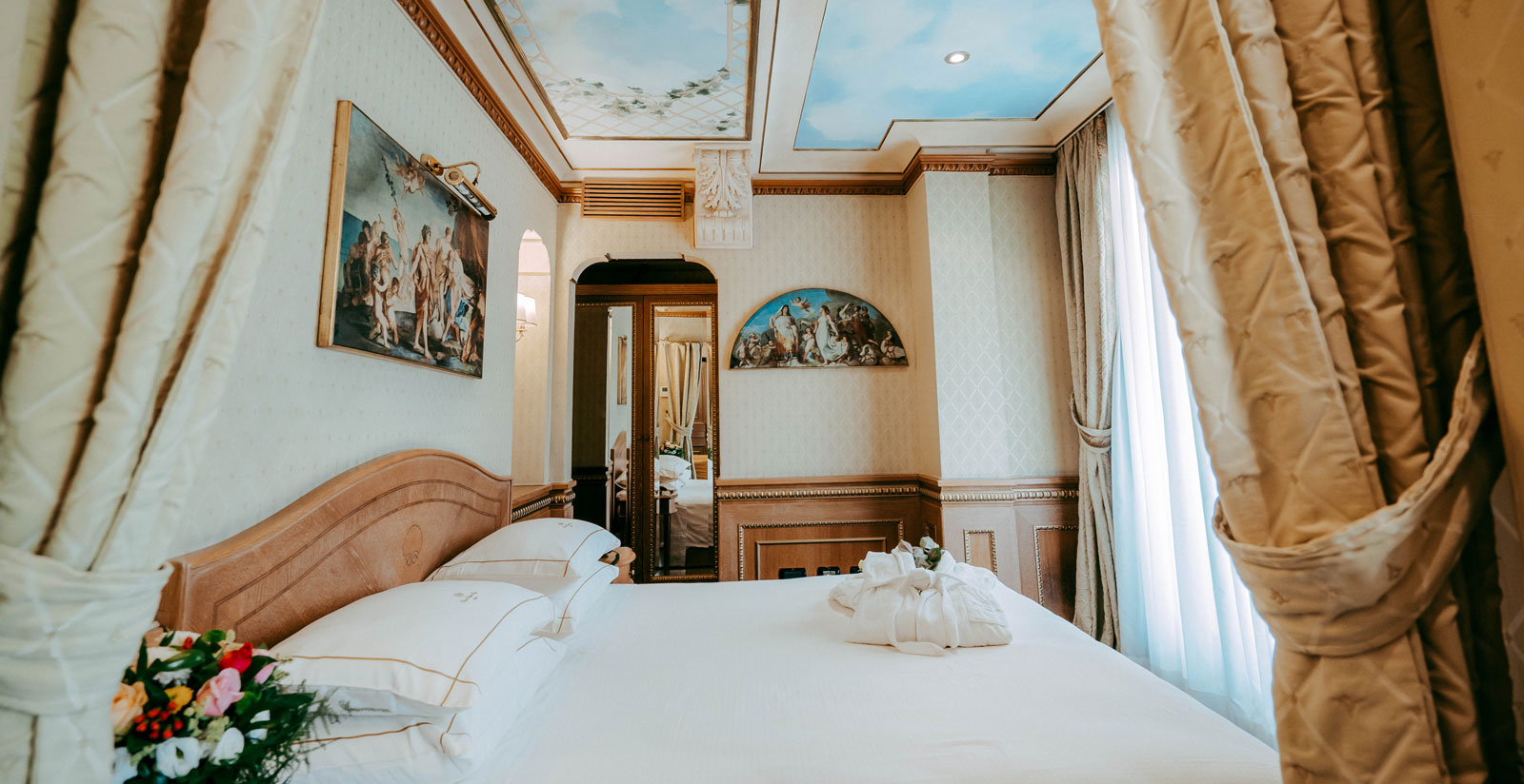 River Palace Hotel